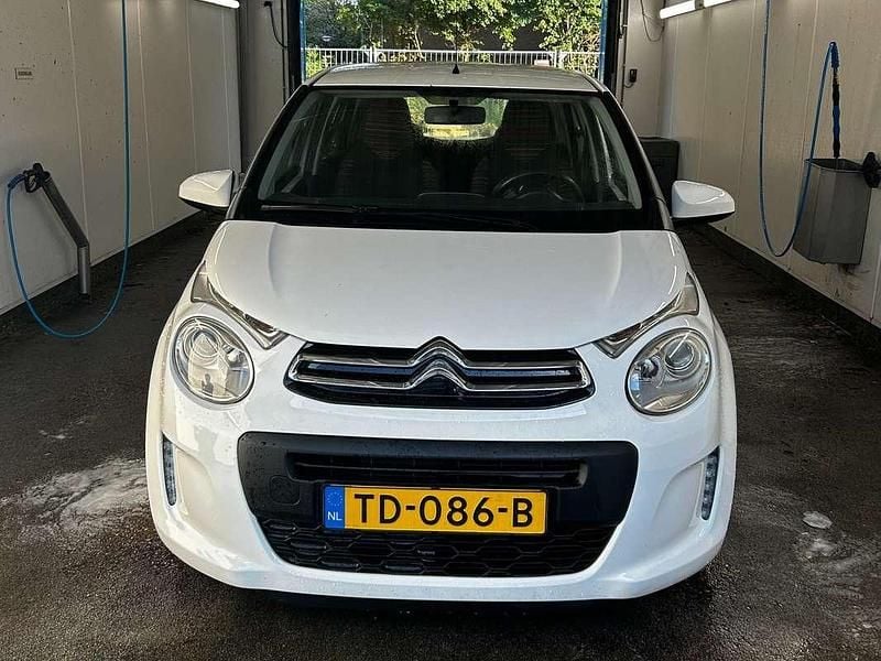 Wit Occasion 2018 Citroën C1 Feel Hatchback | € 5.550 (Goede deal) - Afbeelding 1/4