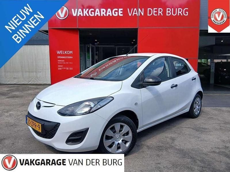 Wit Gebruikt 2013 Mazda 2 Hatchback | € 4.950 (Eerlijke prijs) - Afbeelding 1/4