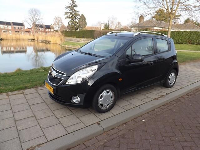 Zwart Occasion 2011 Chevrolet Spark LS Hatchback | € 3.495 (Eerlijke prijs) - Afbeelding 1/4