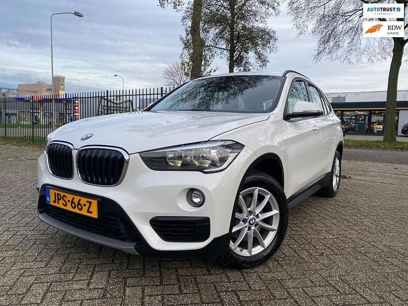 Wit Gebruikt 2016 BMW X1 Executive SUV | € 15.999 (Goede deal) - Afbeelding 1/4