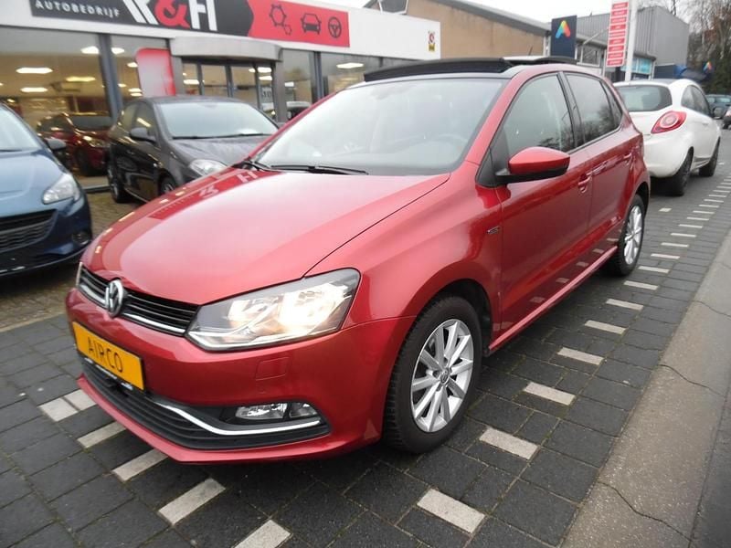 Overige Gebruikt 2015 VW Polo LOUNGE Hatchback | € 11.999 (Eerlijke prijs) - Afbeelding 1/4