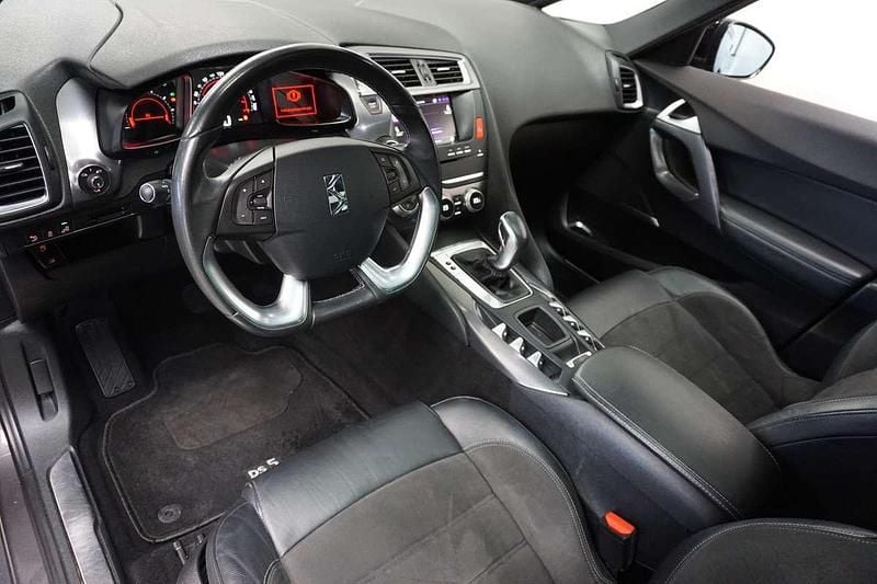 Occasion DS Automobiles DS5 Chic 165 PK (121 kW) 2016 Grijs Hatchback
