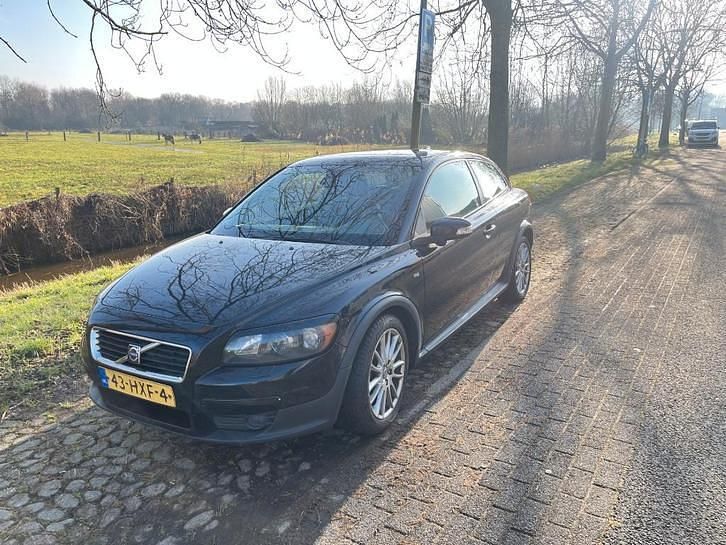 Occasion 2009 Volvo C30 Hatchback | € 1.399 (Iets duurder) - Afbeelding 1/4