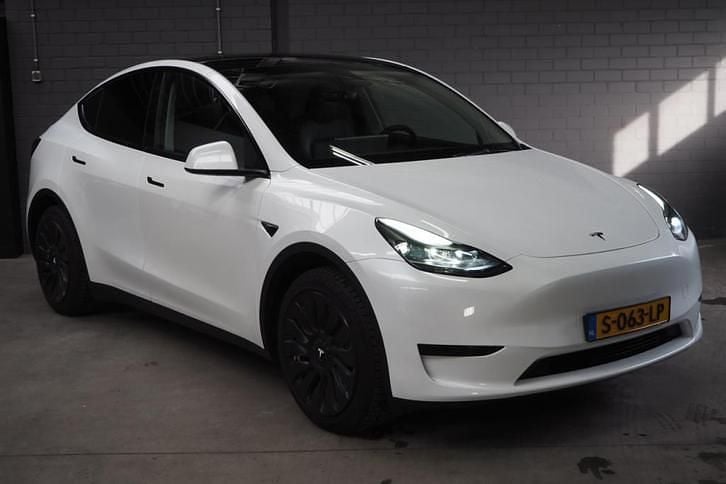 Occasion Tesla Model Y RWD 219 kW (299 PK) 2023 Wit (metallic) SUV