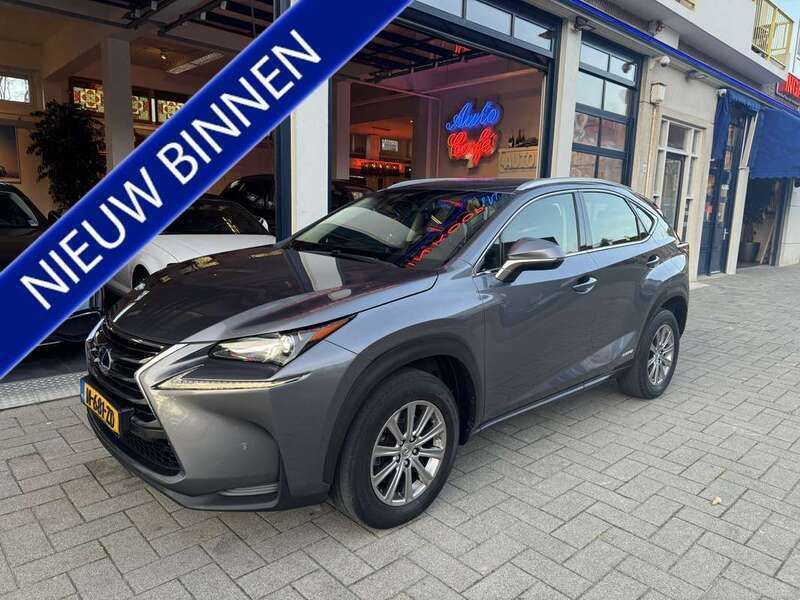 Grijs Gebruikt 2016 Lexus NX300h Business Edition SUV | € 20.949 (Goede deal) - Afbeelding 1/4