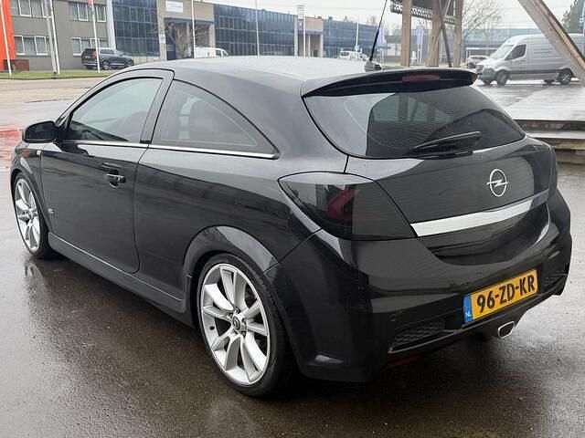 Occasion Opel Astra GTC Executive 180 PK (132 kW) 2008 Zwart Hatchback