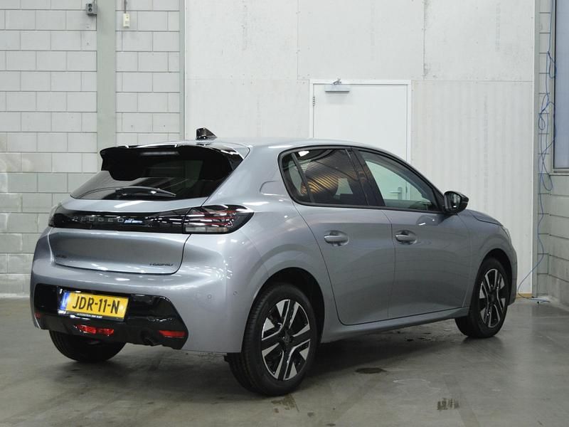 Nieuw Peugeot 208 Allure 110 PK (80 kW) 2025 Grijs Hatchback