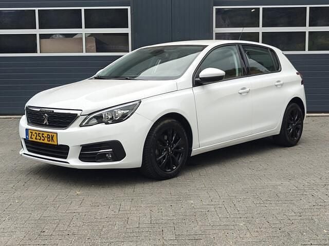 Wit Gebruikt 2021 Peugeot 308 Allure Hatchback | € 18.950 (Goede deal) - Afbeelding 1/4