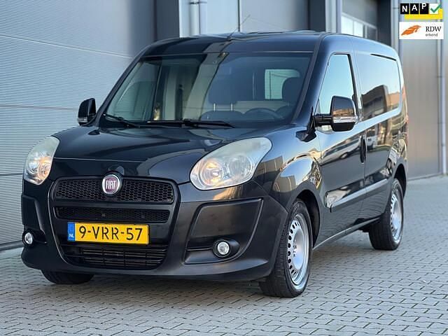 (metallic) Occasion 2011 Fiat Doblò MPV | € 3.699 (Eerlijke prijs) - Afbeelding 1/4