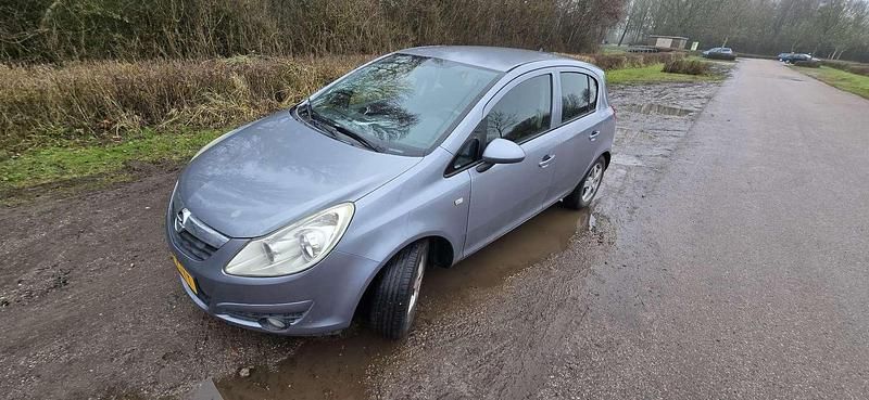 Grijs Occasion 2008 Opel Corsa Enjoy MPV | € 750 (Super prijs) - Afbeelding 1/4