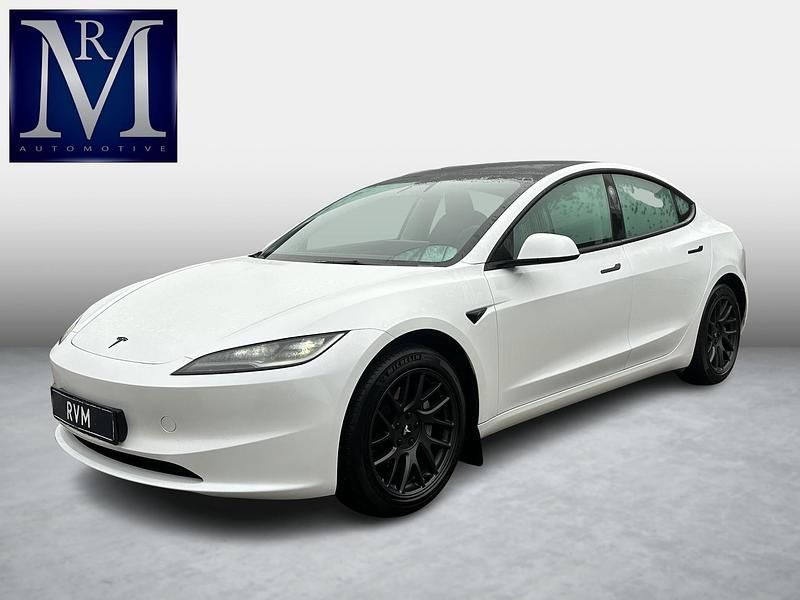 Wit Occasion 2026 Tesla Model 3 Long Range AWD Sedan | € 39.899 (Eerlijke prijs) - Afbeelding 1/4