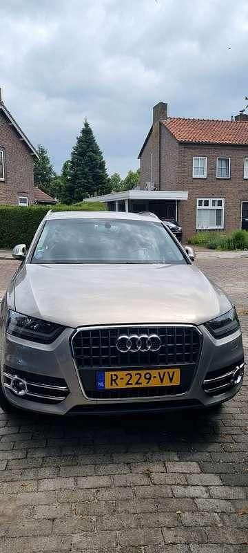 Beige Gebruikt 2012 Audi Q3 SUV | € 16.000 (Eerlijke prijs) - Afbeelding 1/4