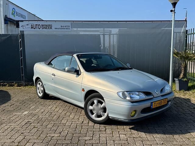Grijs Gebruikt 1998 Renault Mégane Cabriolet | € 1.299 - Afbeelding 1/4