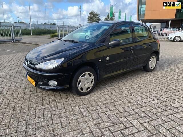 Zwart Gebruikt 2008 Peugeot 206 Hatchback | € 2.450 (Eerlijke prijs) - Afbeelding 1/4