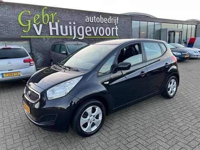 Zwart Gebruikt 2012 Kia Venga Hatchback | € 4.350 (Goede deal) - Afbeelding 1/4
