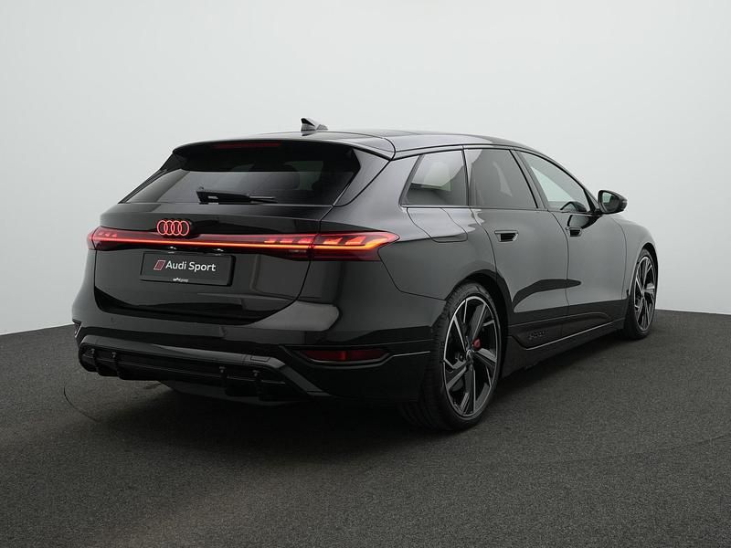 Nieuw Audi e-tron Basis 369 kW (503 PK) 2026 Zwart SUV