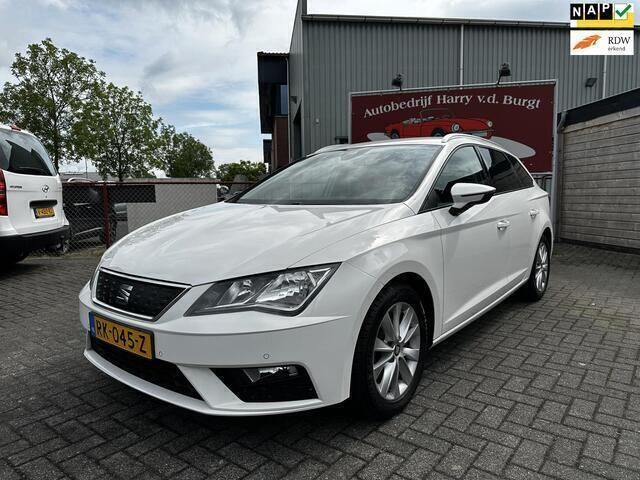Wit Gebruikt 2018 Seat Leon ST Business Stationwagen | € 16.950 (Eerlijke prijs) - Afbeelding 1/4