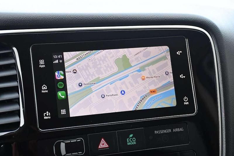 Occasion Mitsubishi Outlander 150 PK (110 kW) 2017 Bruin, metallic lak SUV