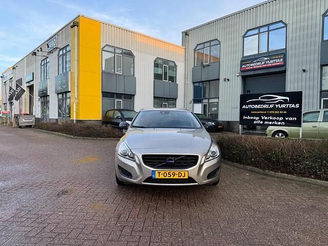 Occasion Volvo S60 Kinetic 180 PK (132 kW) 2012 Grijs Sedan