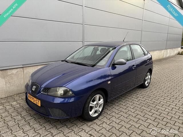 Blauw Occasion 2004 Seat Ibiza Stella Hatchback | € 1.899 (Eerlijke prijs) - Afbeelding 1/4