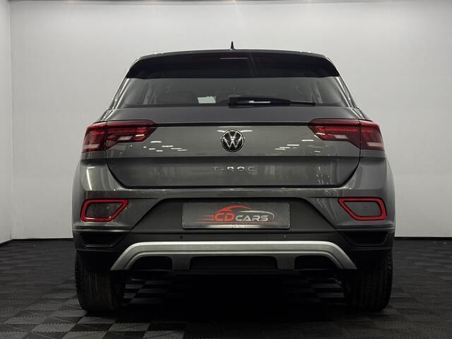 Occasion VW T-Roc Life 150 PK (110 kW) 2023 Grijs SUV