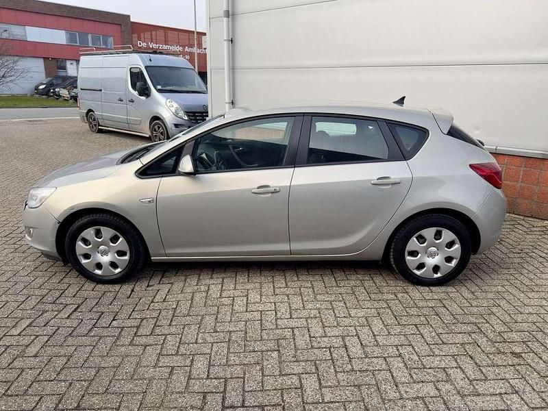 Occasion Opel Astra Sport 116 PK (85 kW) 2010 Grijs MPV
