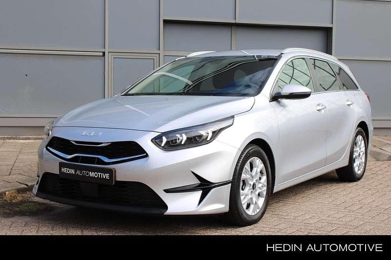 Grijs Gebruikt 2024 Kia Ceed Sportswagon Stationwagen | € 27.945 (Duur) - Afbeelding 1/3