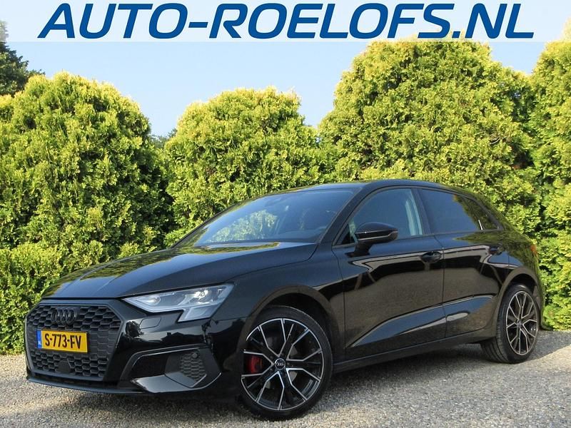 Zwart Gebruikt 2023 Audi A3 Proline Hatchback | € 24.990 (Goede deal) - Afbeelding 1/4