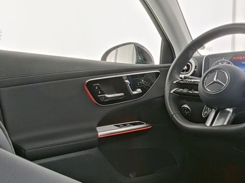 Occasion Mercedes GLC300 AMG 313 PK (230 kW) 2025 Rood (metallic) Coupé