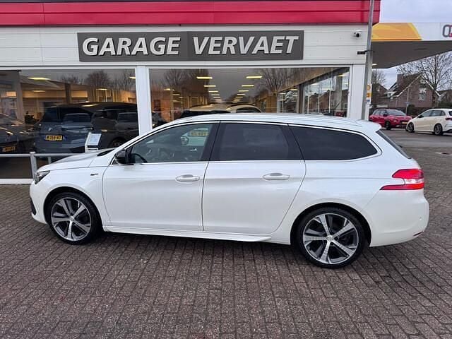 Stationwagon Occasion 2020 Peugeot 308 SW GT Stationwagen | € 14.950 (Eerlijke prijs) - Afbeelding 1/3