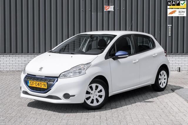 Wit Gebruikt 2015 Peugeot 208 Hatchback | € 5.750 (Eerlijke prijs) - Afbeelding 1/4