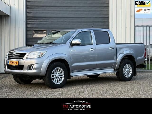 (metallic) Gebruikt 2016 Toyota HiLux SR Pickup | € 18.950 (Super prijs) - Afbeelding 1/4