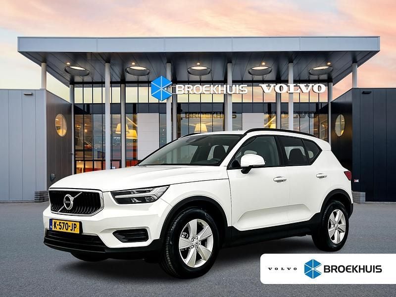 Wit Gebruikt 2021 Volvo XC40 Momentum SUV | € 25.895 (Super prijs) - Afbeelding 1/4