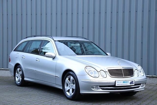 Grijs Occasion 2004 Mercedes 320 Avantgarde Stationwagen | € 14.900 - Afbeelding 1/4
