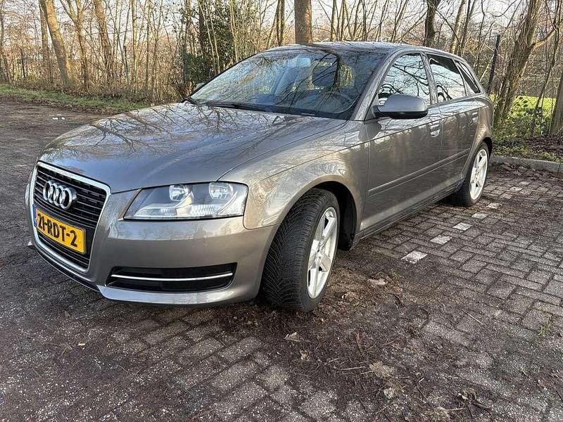 Occasion Audi A3 Attraction 105 PK (77 kW) 2011 Bruin Hatchback