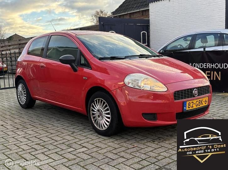 Rood Gebruikt 2008 Fiat Punto Classica Hatchback | € 1.375 (Eerlijke prijs) - Afbeelding 1/4