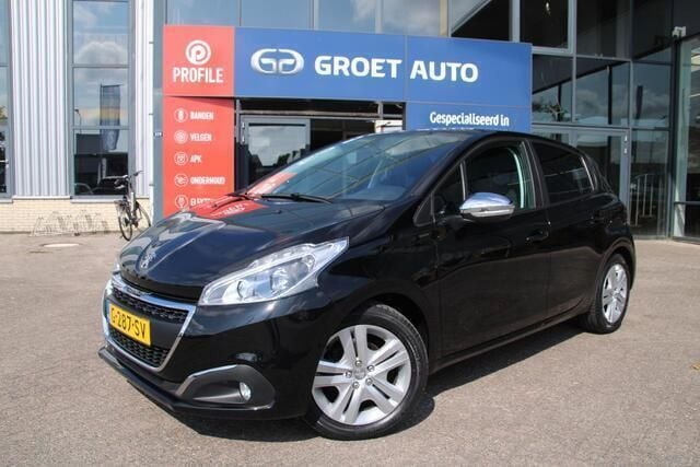 Zwart Gebruikt 2019 Peugeot 208 Signature Sky Hatchback | € 10.900 (Goede deal) - Afbeelding 1/4
