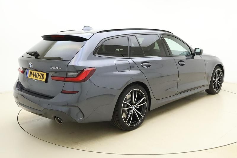 Occasion BMW 320e M Sport 204 PK (150 kW) 2022 Grijs Stationwagen