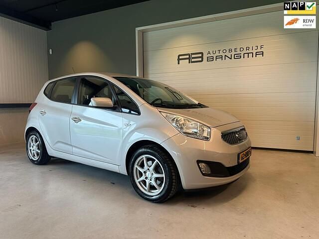 Beige Gebruikt 2011 Kia Venga Hatchback | € 4.999 (Eerlijke prijs) - Afbeelding 1/4