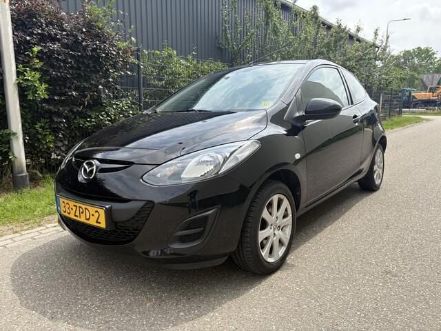 Zwart Gebruikt 2013 Mazda 2 Hatchback | € 4.299 (Goede deal) - Afbeelding 1/4