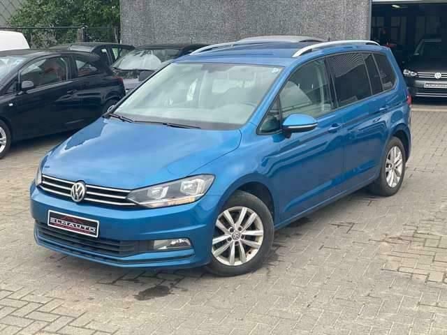 Blauw Gebruikt 2017 VW Touran Highline MPV | € 11.850 (Super prijs) - Afbeelding 1/4