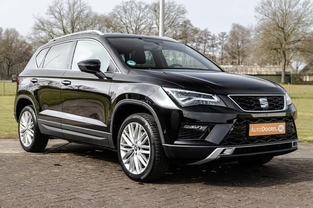 Zwart, metallic lak Gebruikt 2018 Seat Ateca XCELLENCE SUV | € 22.450 (Eerlijke prijs) - Afbeelding 1/4