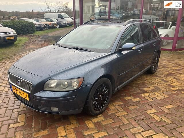 Blauw (metallic) Occasion 2005 Volvo V50 Summum Stationwagen | € 2.750 (Goede deal) - Afbeelding 1/4