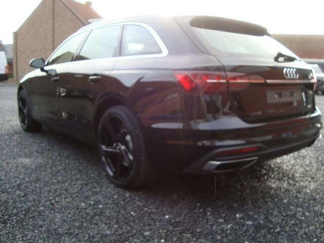Occasion Audi A4 Basis 136 PK (100 kW) 2021 Zwart Stationwagen