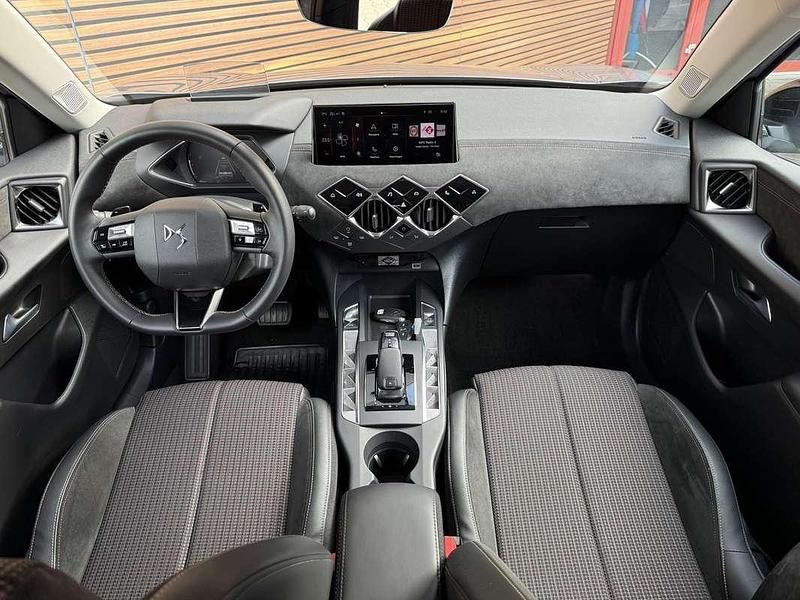 Occasion DS Automobiles DS3 Crossback Performance 131 PK (96 kW) 2024 Grijs SUV