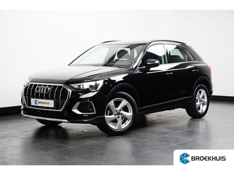 Zwart Gebruikt 2025 Audi Q3 Advanced SUV | € 47.800 (Eerlijke prijs) - Afbeelding 1/4