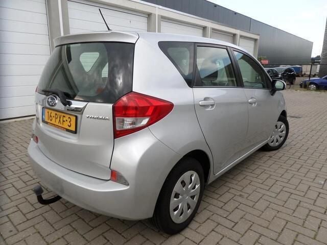 Occasion Subaru Trezia Comfort 99 PK (72 kW) 2011 Grijs Hatchback