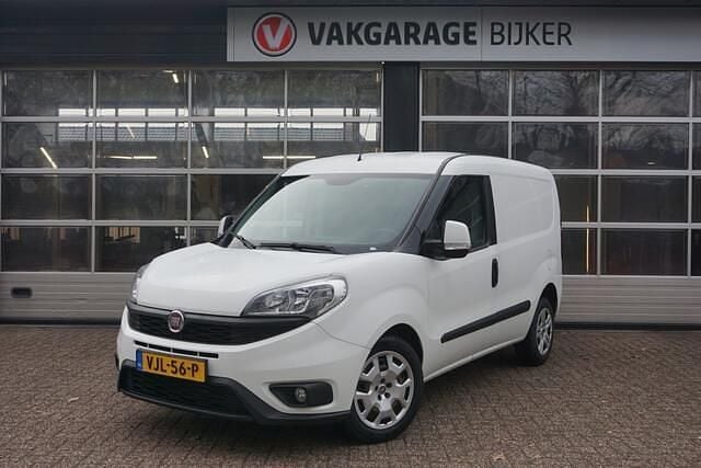 Wit Occasion 2018 Fiat Doblò MPV | € 7.950 (Super prijs) - Afbeelding 1/4