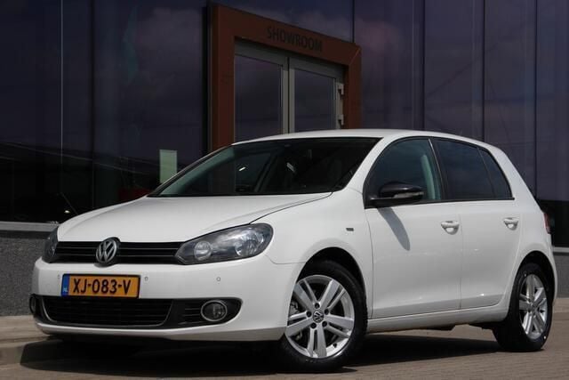 Wit Gebruikt 2012 VW Golf VII Highline Hatchback | € 6.950 (Super prijs) - Afbeelding 1/4