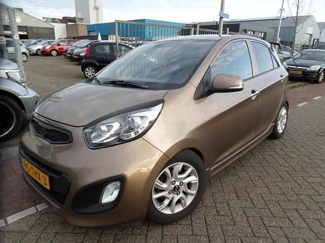 Bruin (metallic) Gebruikt 2012 Kia Picanto Comfort Hatchback | € 4.249 (Eerlijke prijs) - Afbeelding 1/4